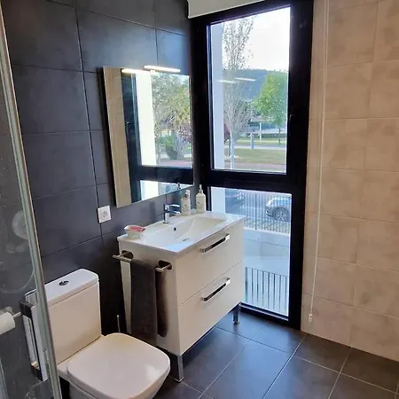 Espectacular Piso Nuevo Con Piscina شقة